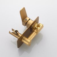 Смеситель с гигиеническим душем Shevanik S9905G