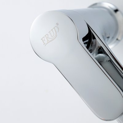 Смеситель для раковины Frud R10157