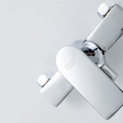 Смеситель для ванны Frud R22158