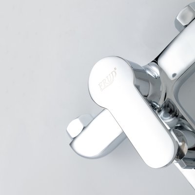 Смеситель для ванны Frud R32157
