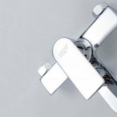 Смеситель для ванны Frud R32158