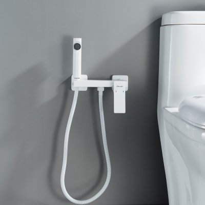 Смеситель с гигиеническим душем Shevanik S4005C-1