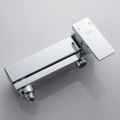 Смеситель для ванны Rose R2802