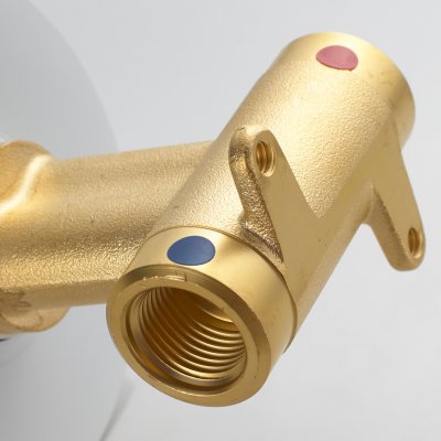 Смеситель с гигиеническим душем Rose R915C