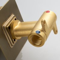 Смеситель с гигиеническим душем Rose R965G