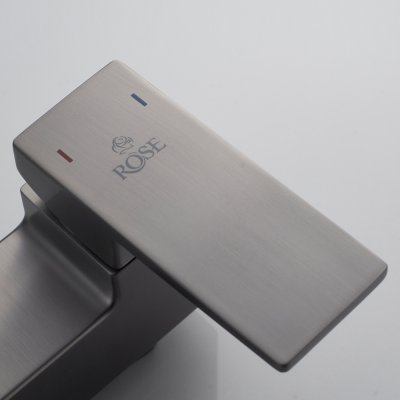 Смеситель для ванны Rose R2802T