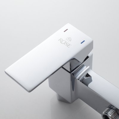 Смеситель с гигиеническим душем Rose R2805-1