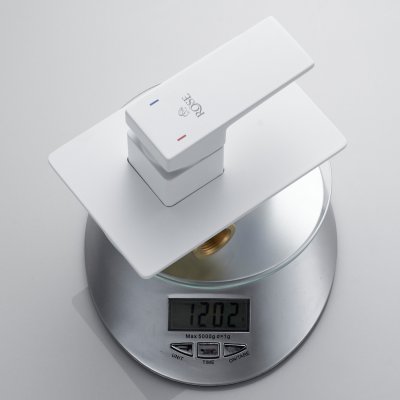 Смеситель с гигиеническим душем Rose R2805C