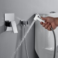 Смеситель с гигиеническим душем Rose R2805