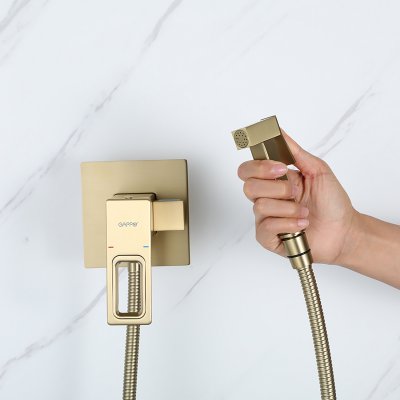 Смеситель с гигиеническим душем Gappo G7217-3